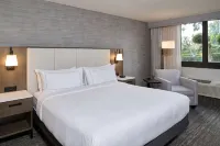 DoubleTree by Hilton Buena Park - Wifi