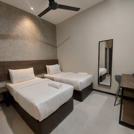 Miico Hotel @ Mount Austin