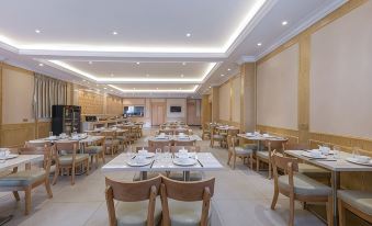 Vienna Hotel (Fuzhou Changle Zhenghe Subway Station)