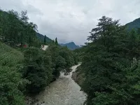 Erlang Mountain Sister Inn - 주차장