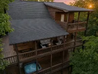 Mountain views~Near the River~Playground~Pet Friendly!