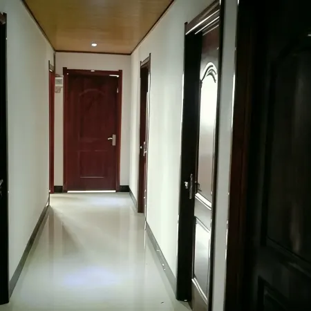 Weihui VIP Hotel