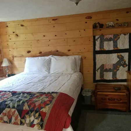 Cozy 1-bedroom house in charming Allardt with AC, WiFi