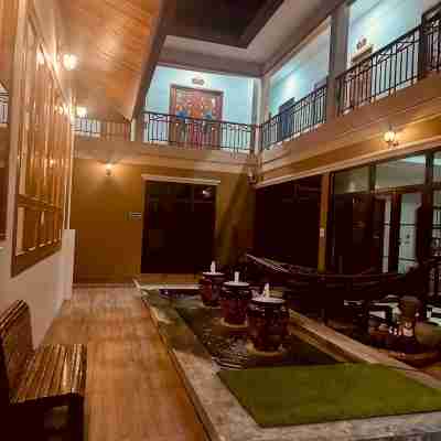 Baan Prapassarakom HomeStay& Cafe Hotel Exterior