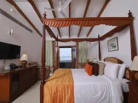 Lemon Tree Vembanad Lake Resort, Kerala Hotels in Alappuzha