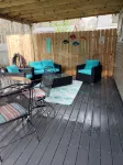 Beautiful newly remodeled cottage - Walk to strip, close to spire - 4-Star