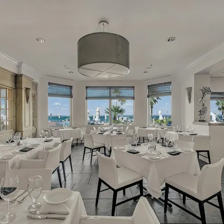 Oceanfront Tower 3 Gulf & Bay View 3-Bedroom 18th Floor Condo in Pensacola Beach