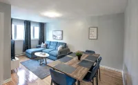 3BR 6Beds 5min Walk distance to Metro, Free Parking, next to Place Bell AC