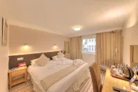 Muthu Queens Hotel