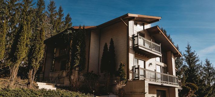 3-bedroom chalet just 13 minutes drive to Bethel Woods Hotels in Sullivan County