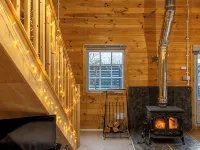 Walliswood Lodge - Rural Retreat - Newly converted, Wood Burner, Air Con, wi-fi Hotel di Dorking