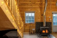 Walliswood Lodge - Rural Retreat - Newly converted, Wood Burner, Air Con, wi-fi - 2 Sao