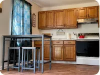 A charming 2BR home—better than a room—Vacation Condo No. 6, Near Spring River - 3-Star