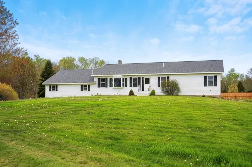 Close to Acadia NP/Bar Harbor! Hot Tub-Sauna-Gameroom-Fire Pit-Pet Friendly! - Homestays