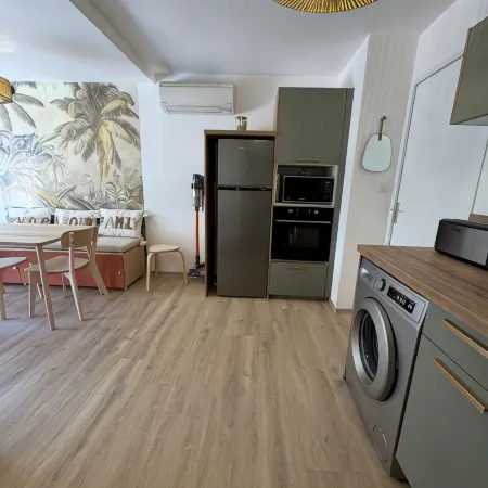 T2bis - Cap d'Agde - 40 m² with terrace, swimming pool, parking & 200 m from the beach