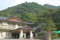 Suzaka Onsen Kojoso - palestra