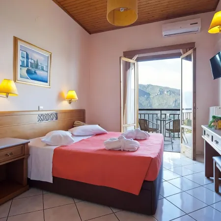 Acropole Delphi City Hotel فنادق في دلفي