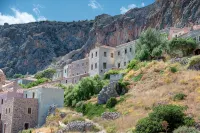 Malvasia Traditional Hotel
