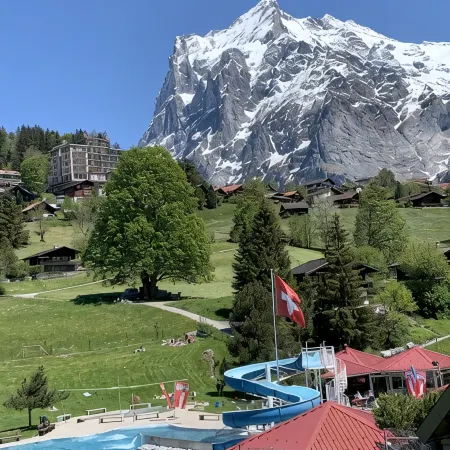 Comfortable 4-bedroom apartment near the mountain railroads