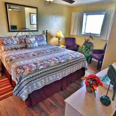 Summit 7th Floor! This Unit is One of the Nicest.  Summer is Sat to Sat only Rooms