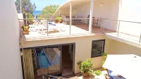Villa with private pool and free WiFi, close to the sea, protected courtyard - Private Pools