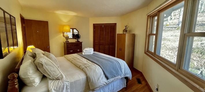 Unique Round House on Beech Mtn -Ski, Hike, Golf, Fish-Near Wineries & Parkway Отели в г. Бич Маунтин