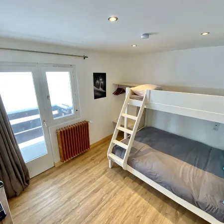 Superb apartment close to the slopes of Lavachet, ideal location!