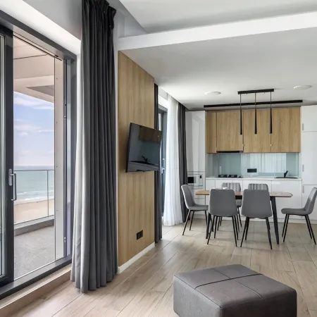 Sea View 2 bedroom Apartament located in Mamaia Nord