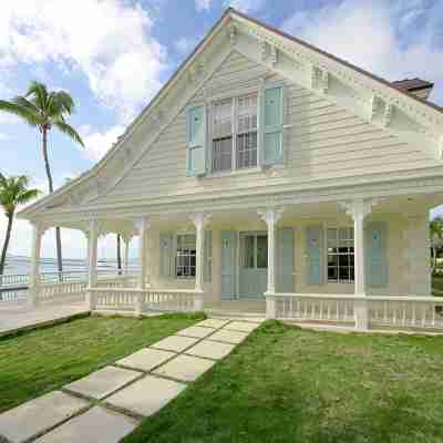 Harbourside house with private pool - amazing sea views! Hotel Exterior