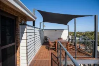 Marmaduke - an amazing beach house - Beach