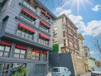 216 Bosphorus Suite Hoteles cerca de Üsküdar