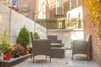 Cozy 2BR/2BA Apt w/ Private Patio – 1 Stop to Manhattan!