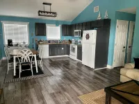 In the Heart of Port A! Beach - Boat - Fish! Cart Zone - Pets OK - Fenced Yard - de charme