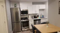 Pleasant 1 Bedroom Private Suite in the Meadows - Apartments