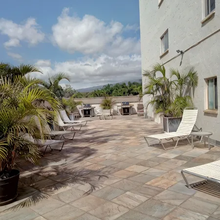 Studio apt. with A/C, Fridge, Semi-Private pool in the Center of kihei