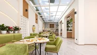 Mangshi Mango Fragrance & Beauty Homestay Hotel - parking