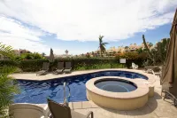 2BD Condo in La Costa Phase 2! - Bungalow