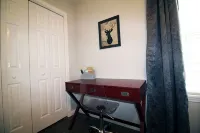 Awesome Location 2 Bedroom 2.5 Bath / Dog Friendly - 511B