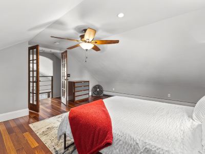 Stunning VT lake house- dog friendly