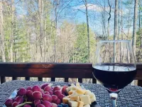 Take in Nature @ Whispering Woods, Secluded and Stylish Hotels in Piper Gap