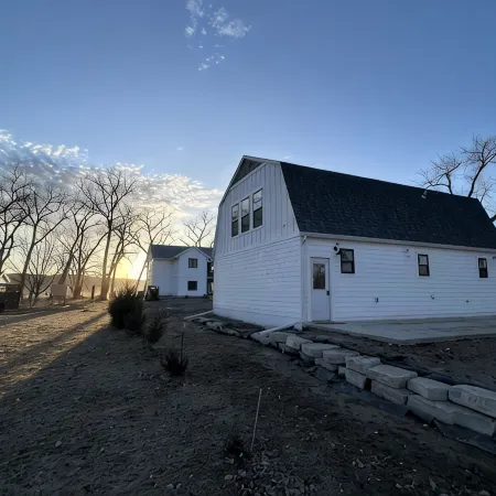 Quaint, all new loft apt. located in a quiet country setting, minutes from town. Hotele w: Stanley County