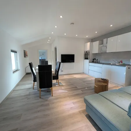 Modern Vacation Apartment on the Horse Farm 4-6 Persons Lan, Smart TV*