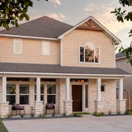 A&M Luxury Game Day House - 1 Mile to Kyle Field, Hot Tub, Fire Pit, Golf