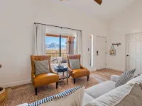Superstition Mountain Views, Heated Pool/Hot Tub, 2Bd + Loft 阿帕奇章克申酒店