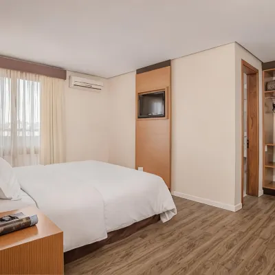 Piazza Navona Porto Alegre by Intercity Hotels near Total Shopping Mall