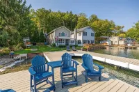 Keuka Waterfront 2-Bedroom Cottage with Wi-Fi and AC. Sleeps 6 - Boutique