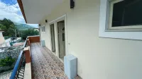 Friends House - Borsh Hotel