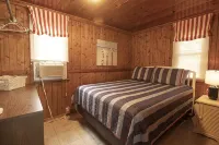 Quiet and private sandy bottom lakefront - 3-Star