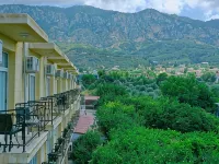 Lapida Garden Hotel di Lapta