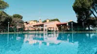 Hotel Restaurante El Montico - Pools